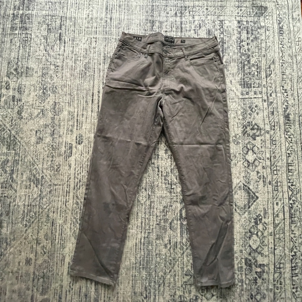 Men’s Lucky Brand Gray Chinos NWOT